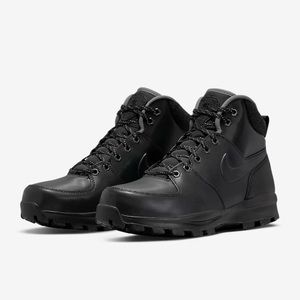 Nike water resistant boots